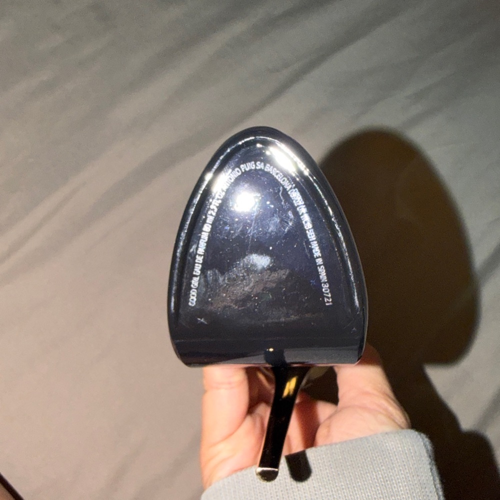 Carolina Herrera 2.7oz Good Girl Perfume - Picture 4 of 4